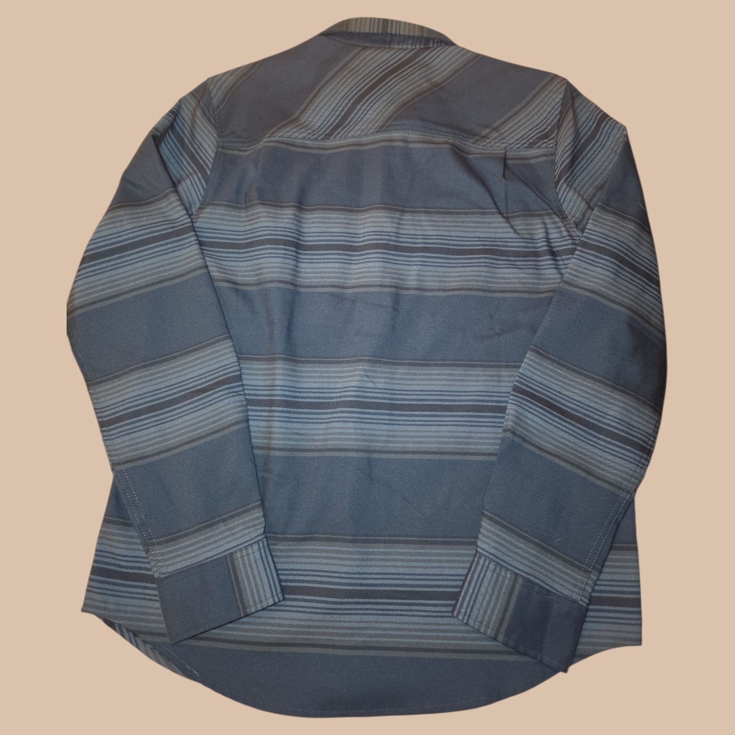 Salty Crew Fathom Ls Tech Flannel Shirt Mens Small Blue Striped Snap Front — image 3 of 7